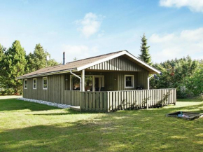 Three-Bedroom Holiday home in Hals 36